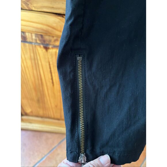 Torrid Multi Zip Capri Pants - Picture 3 of 5